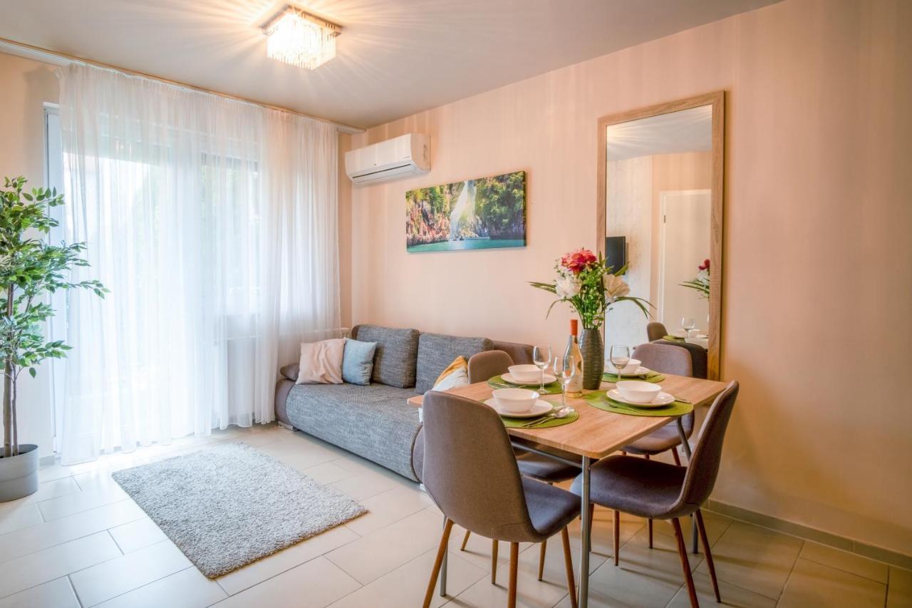 Mf Siofok Beach Dream Apartment Buitenkant foto